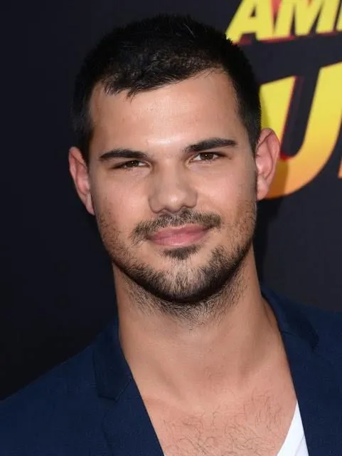 Taylor Lautner